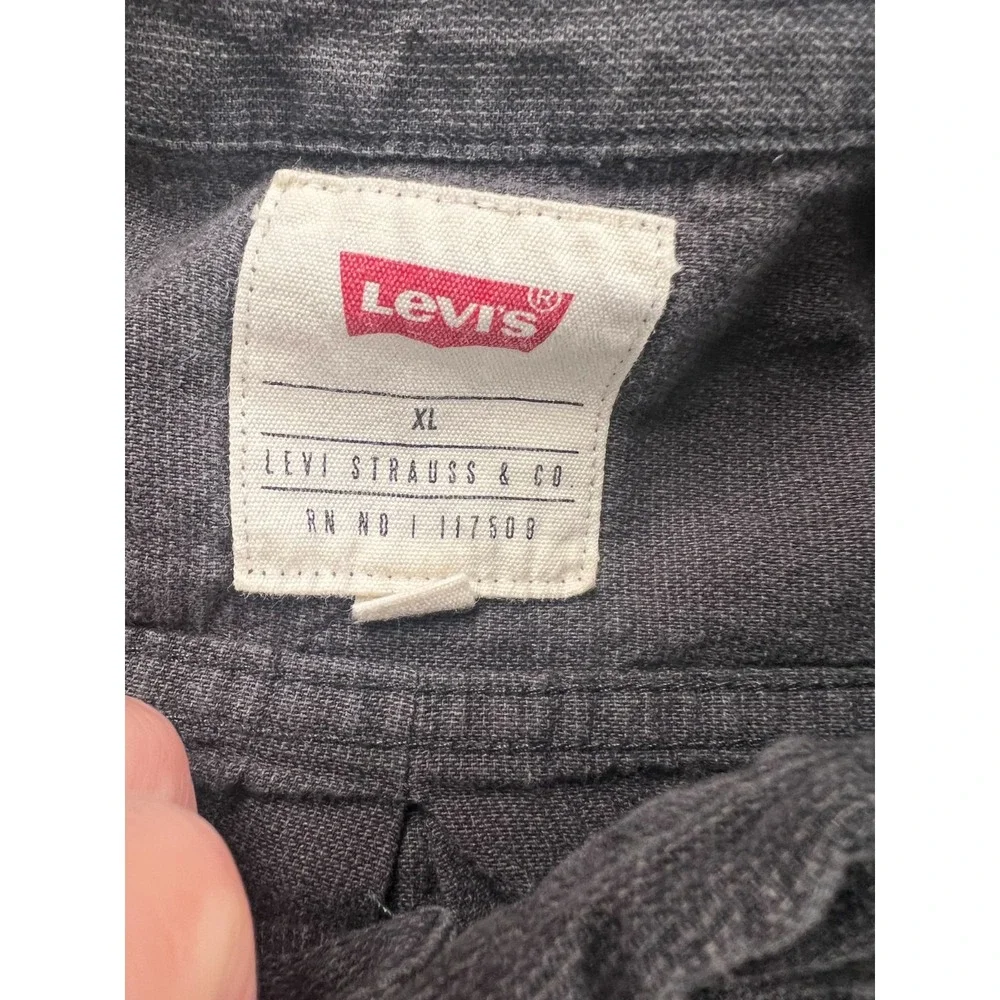 Levis Shirt Mens Extra Large Gray Cotton Logo Back Box Shirttail Hem Button Down